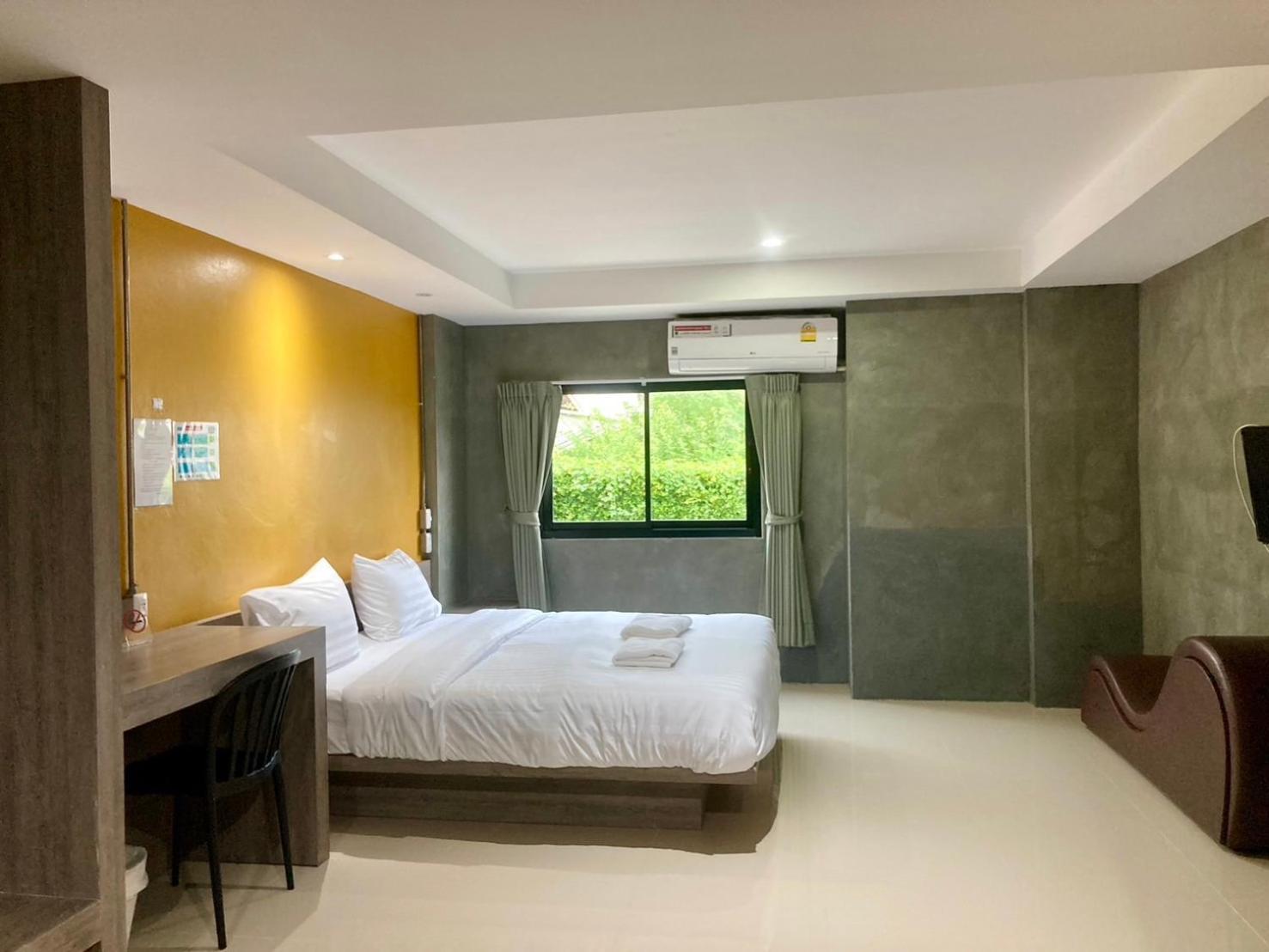Matini Klong1 Hotel Rangsit Ngoại thất bức ảnh