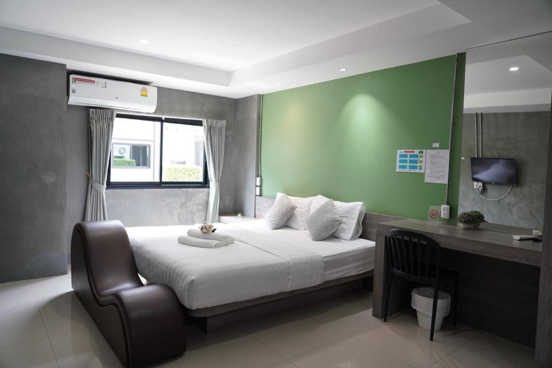 Matini Klong1 Hotel Rangsit Ngoại thất bức ảnh